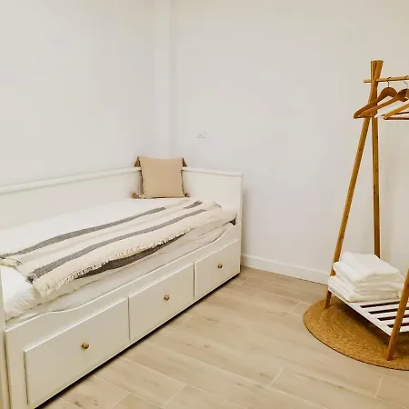 El Sereno Apartment